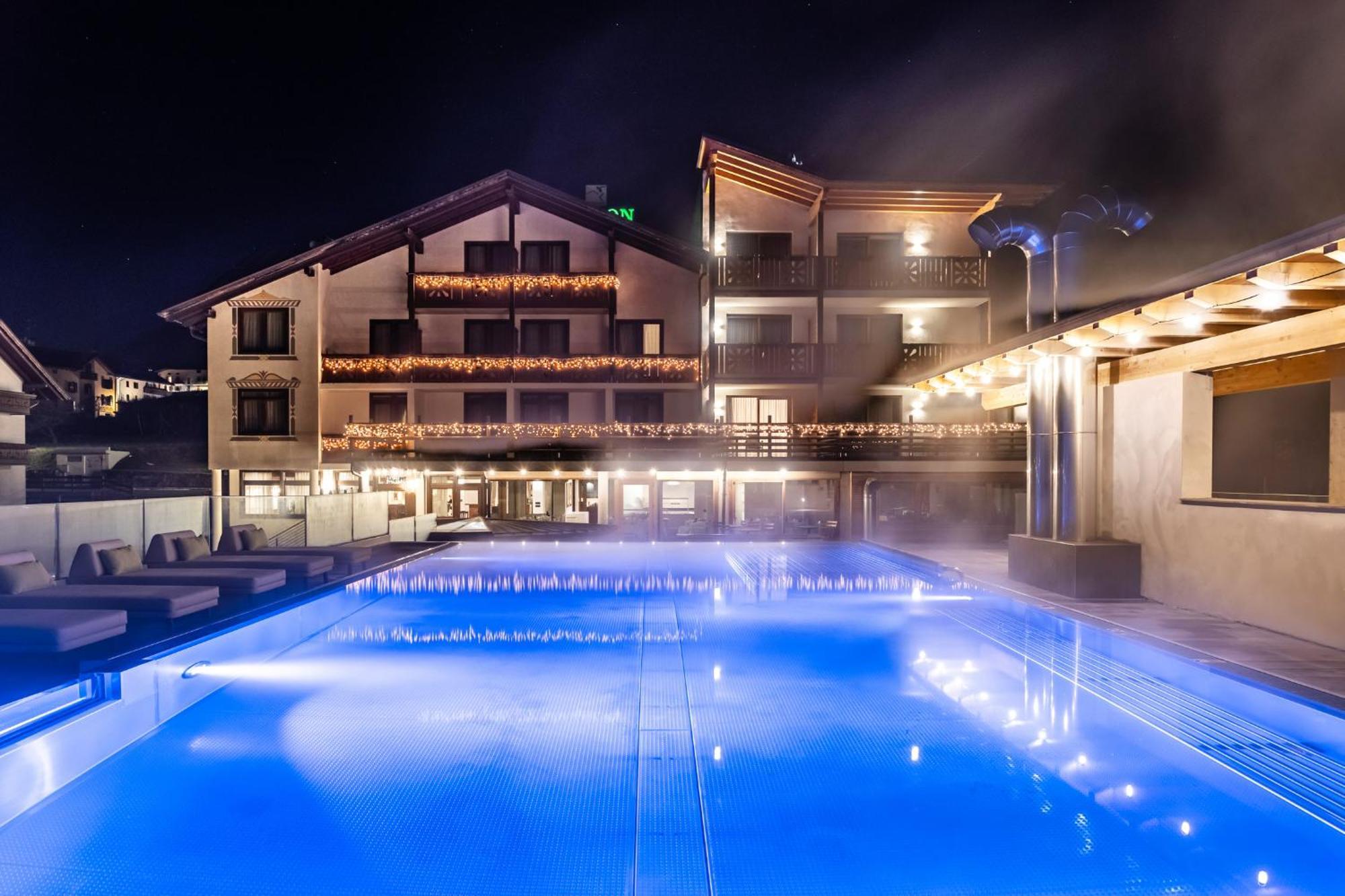 Hotel Ariston Monclassico Esterno foto